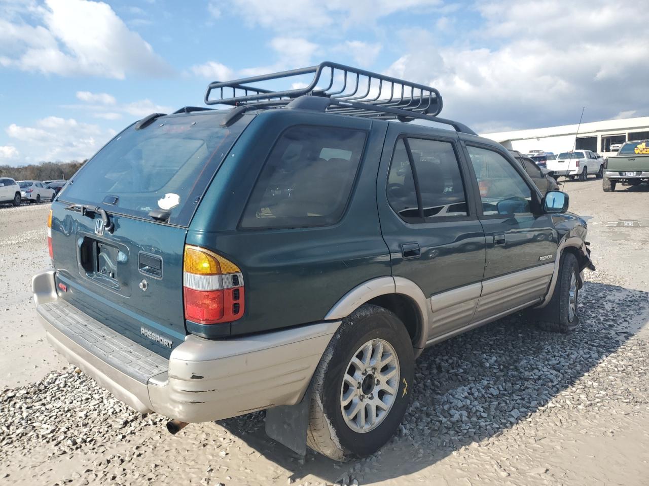 Lot #3302858909 2000 HONDA PASSPORT E