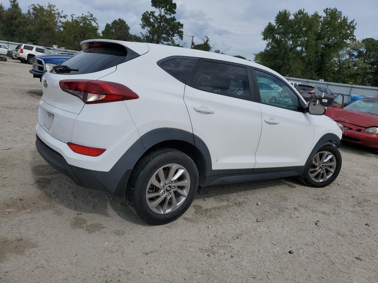 HYUNDAI TUCSON SE