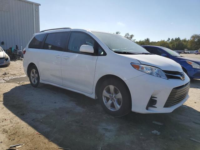 2018 TOYOTA SIENNA LE 5TDKZ3DC6JS965349