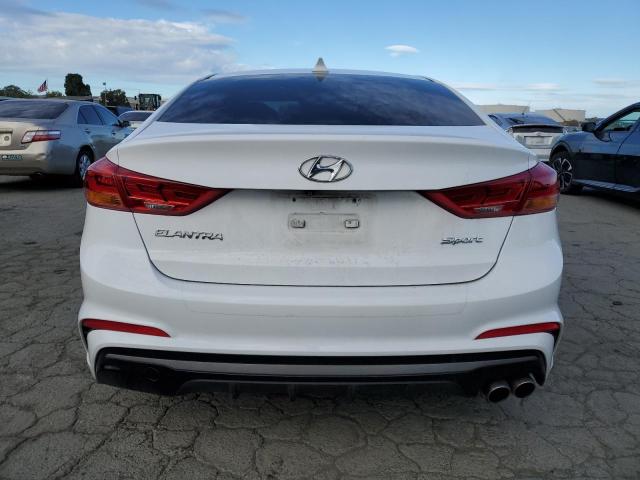 2018 HYUNDAI ELANTRA SP KMHD04LB3JU451628
