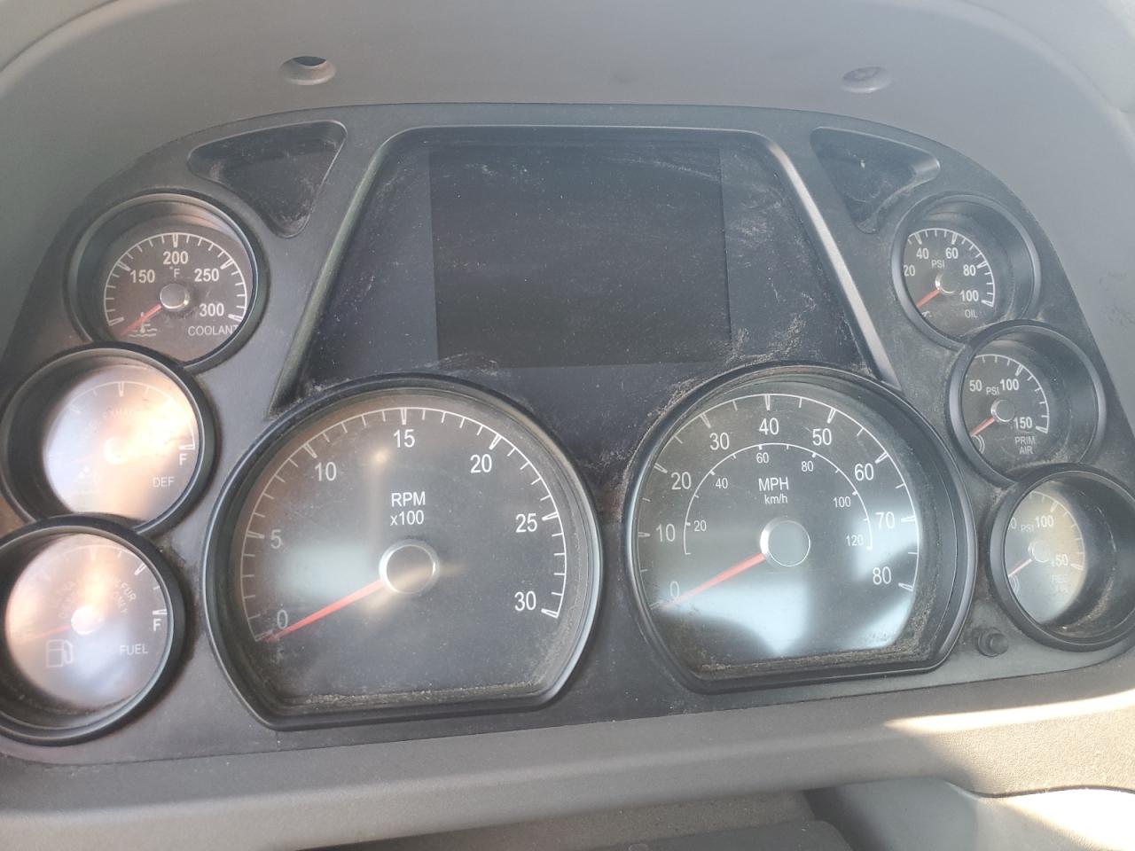 Lot #3263732731 2014 PETERBILT 579