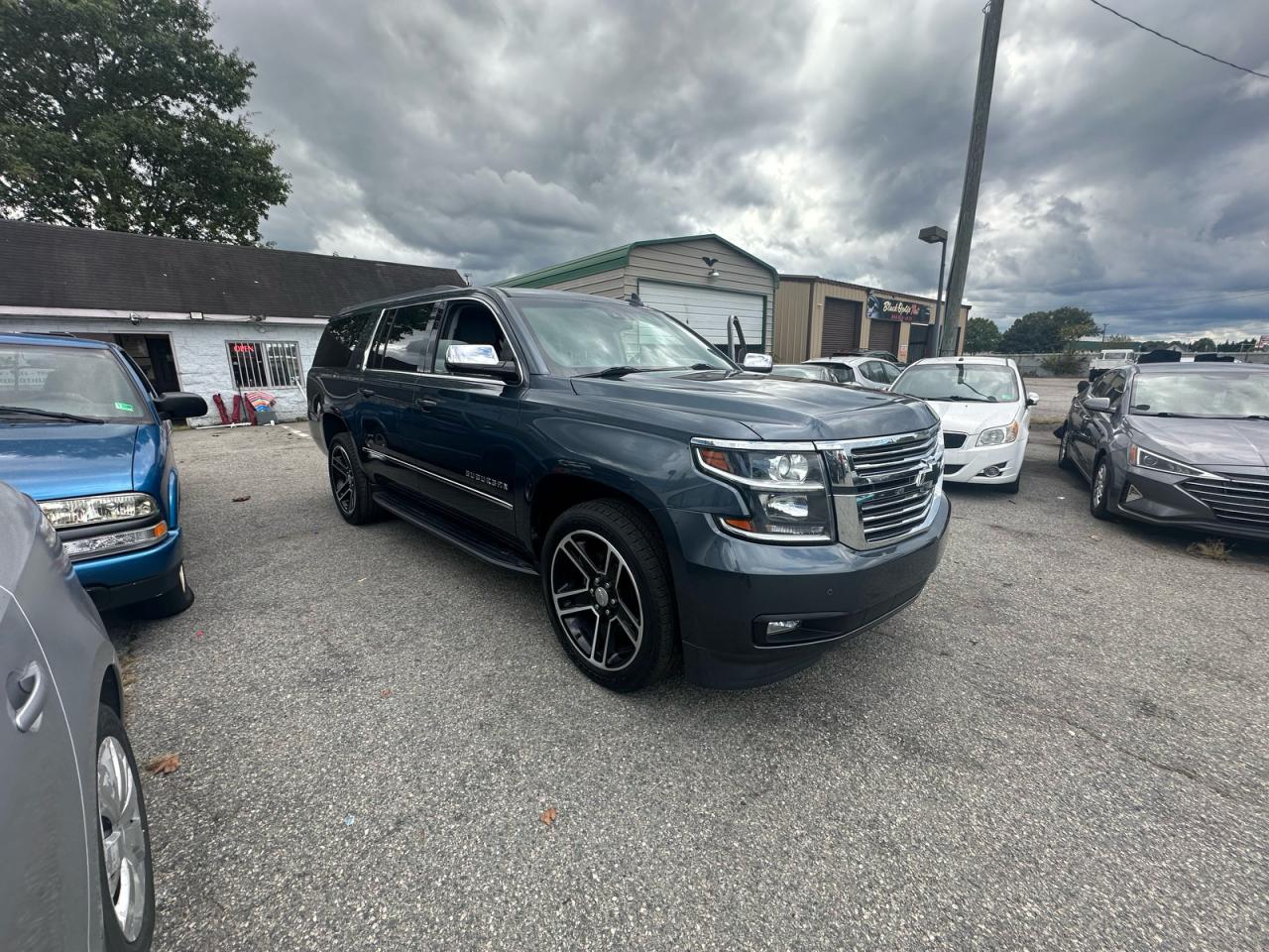  Salvage Chevrolet Suburban