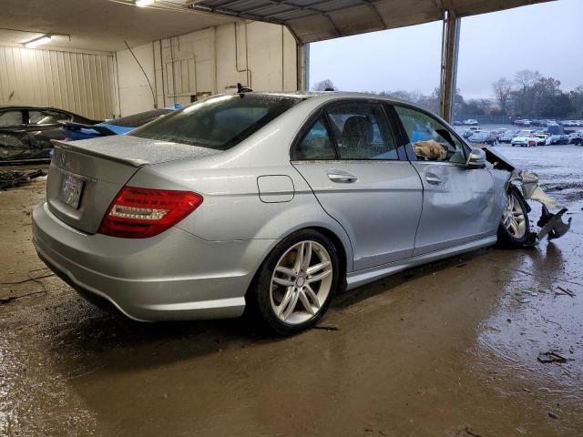 2013 MERCEDES-BENZ C 250 - WDDGF4HB2DR257565