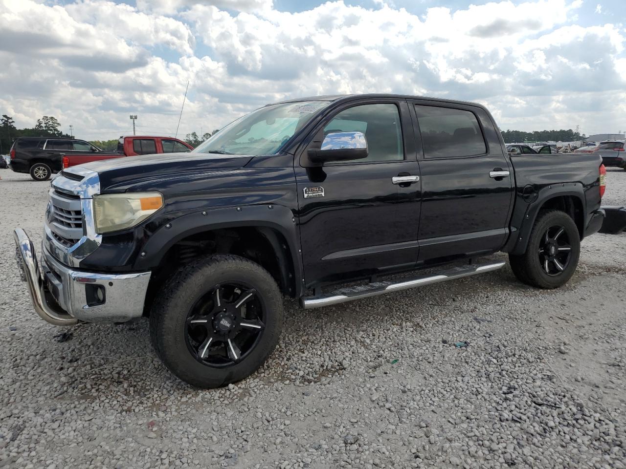TOYOTA TUNDRA CREWMAX PLATINUM