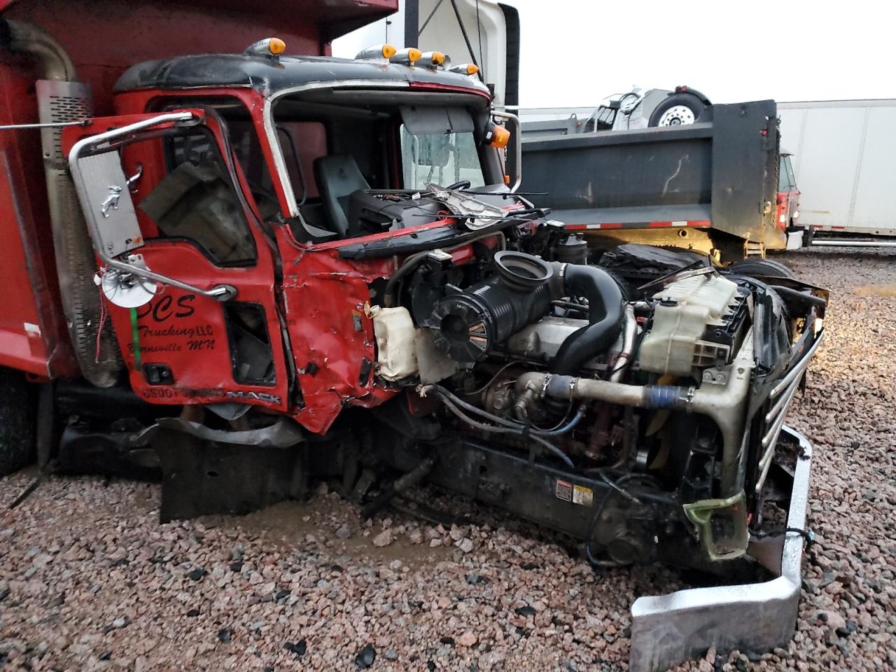 Lot #3298048143 2009 MACK 800 GU800