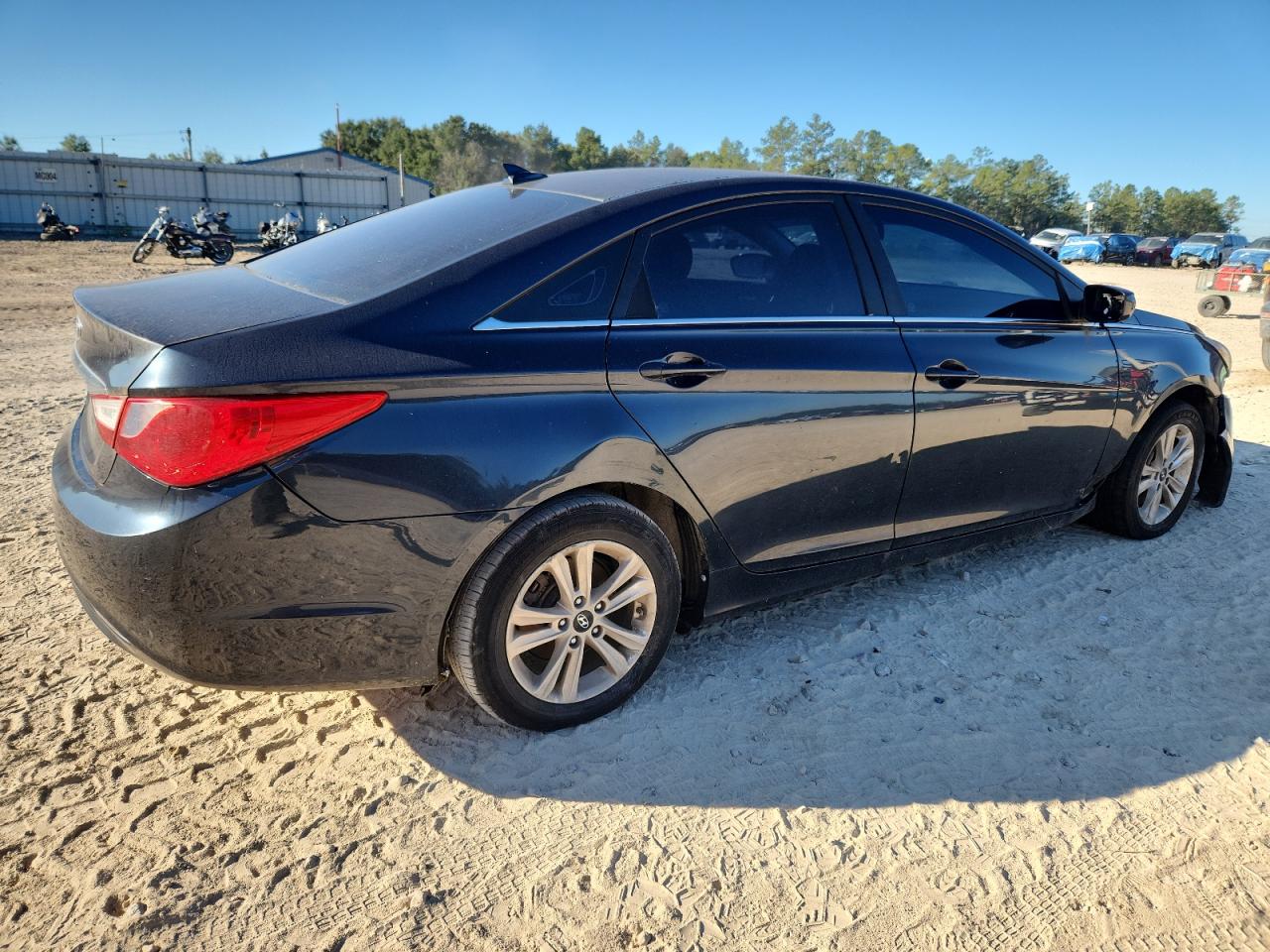 Lot #3282406290 2013 HYUN SONATA GLS