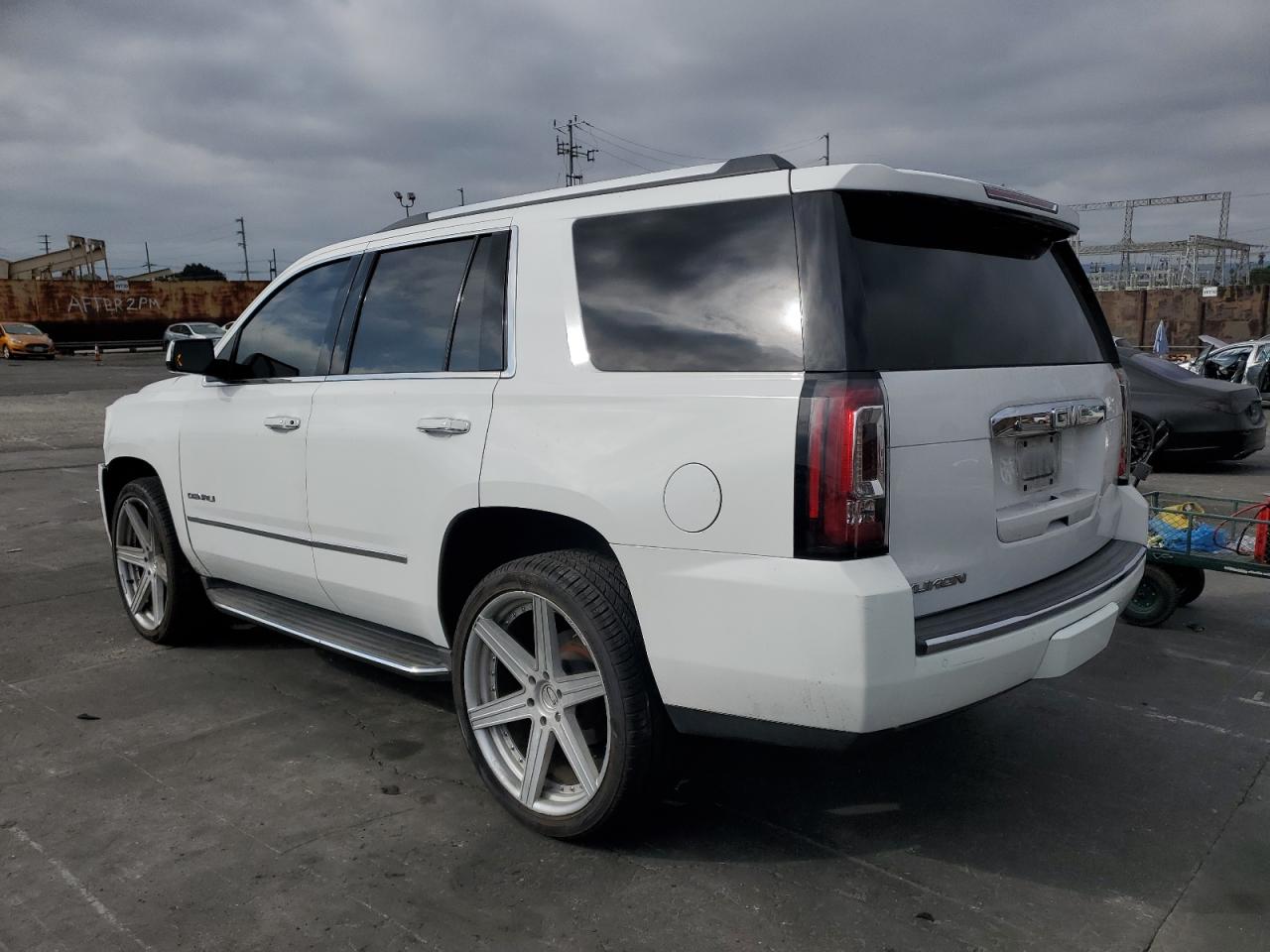 GMC YUKON DENALI