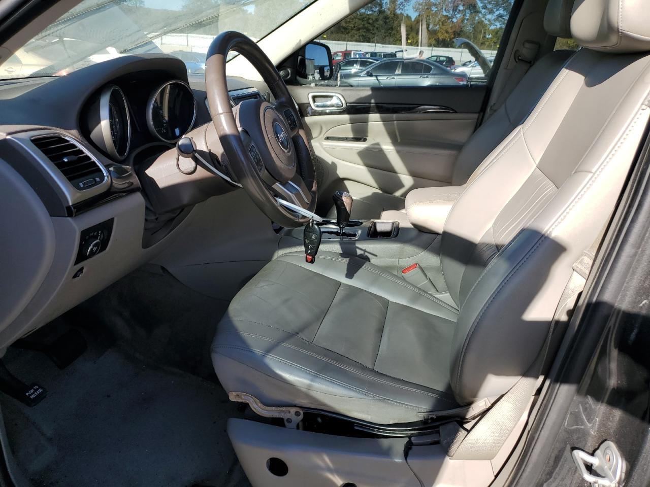 JEEP GRAND CHEROKEE LAREDO