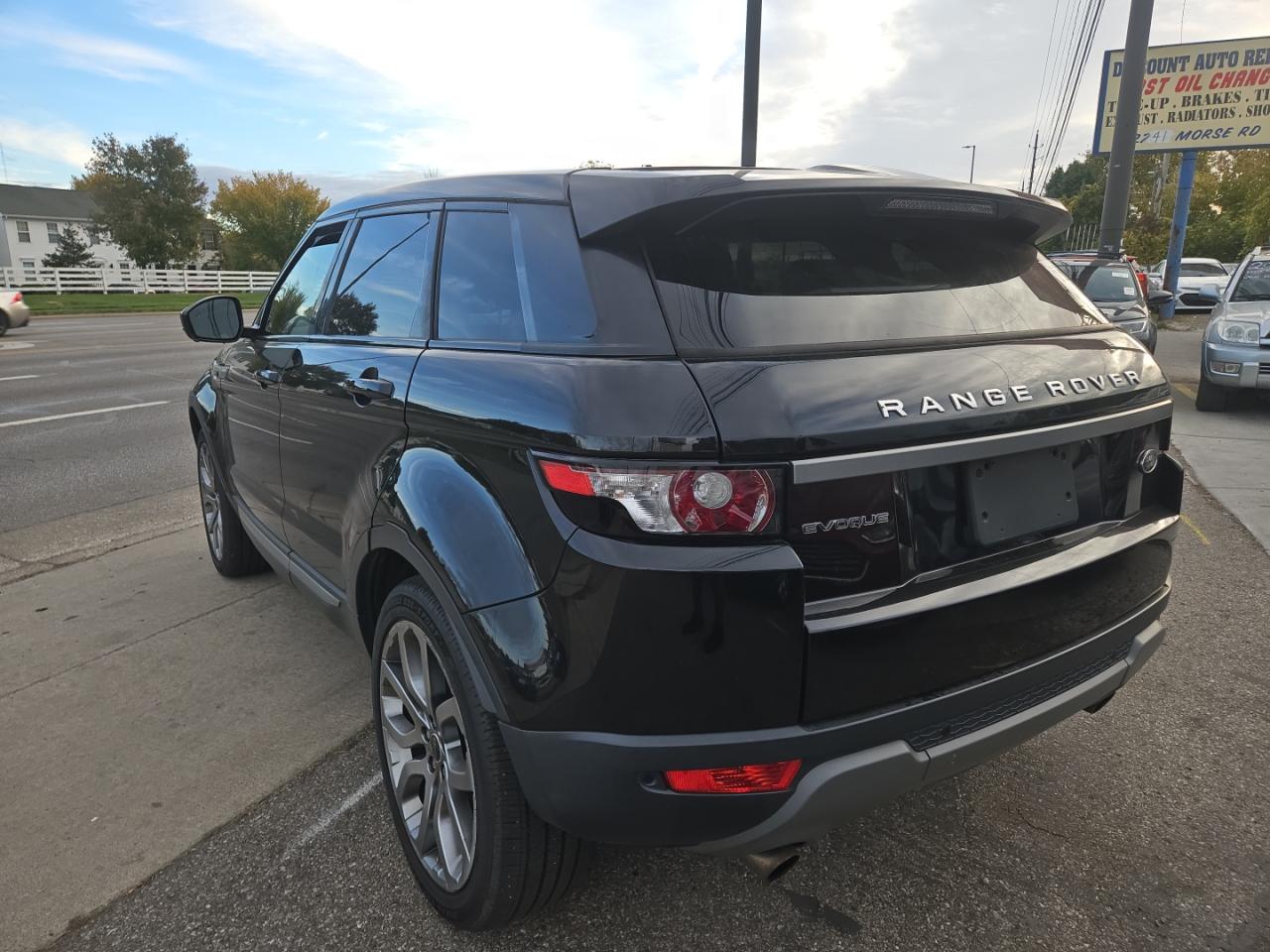 LAND ROVER RANGE ROVER PURE PREMIUM