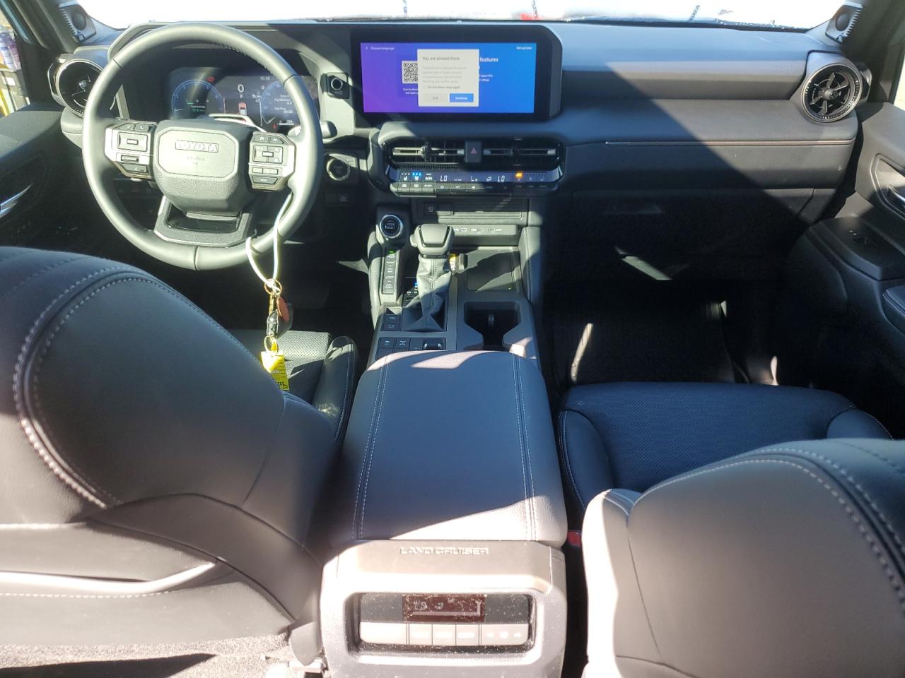 TOYOTA LAND CRUISER BASE