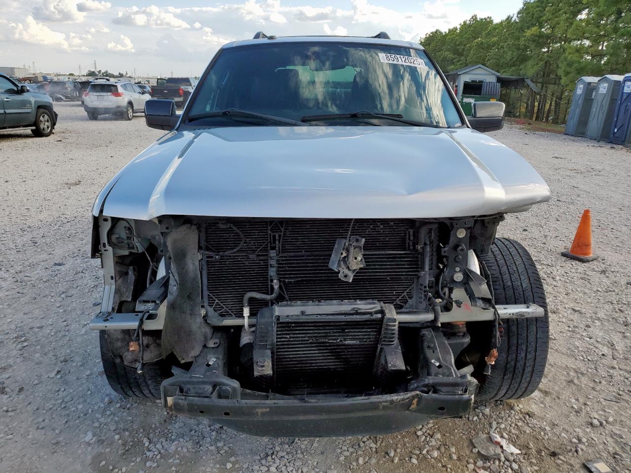 FORD EXPEDITION LIMITED