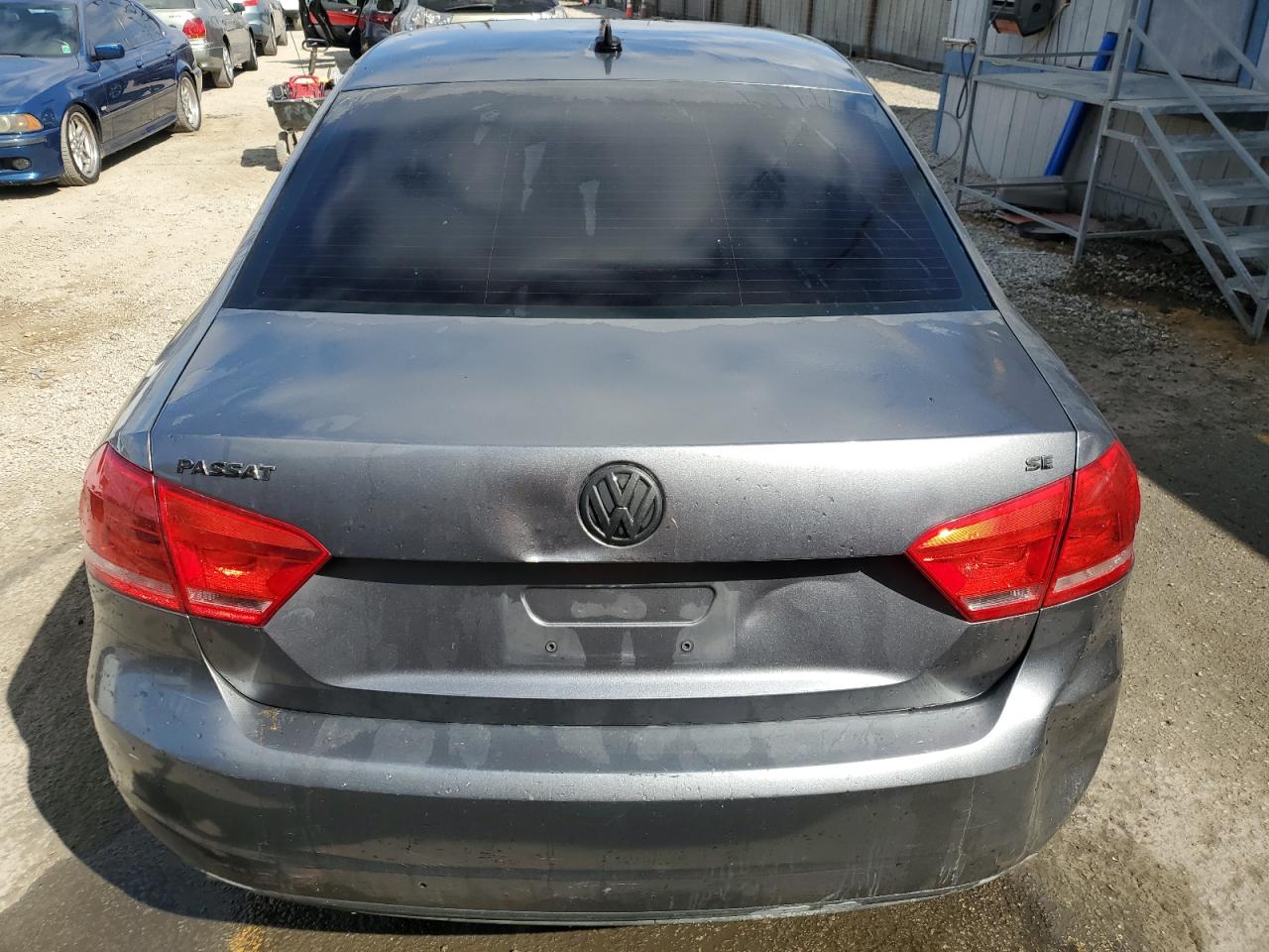 VOLKSWAGEN PASSAT SE