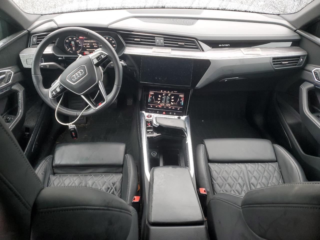 AUDI E-TRON PREMIUM PLUS