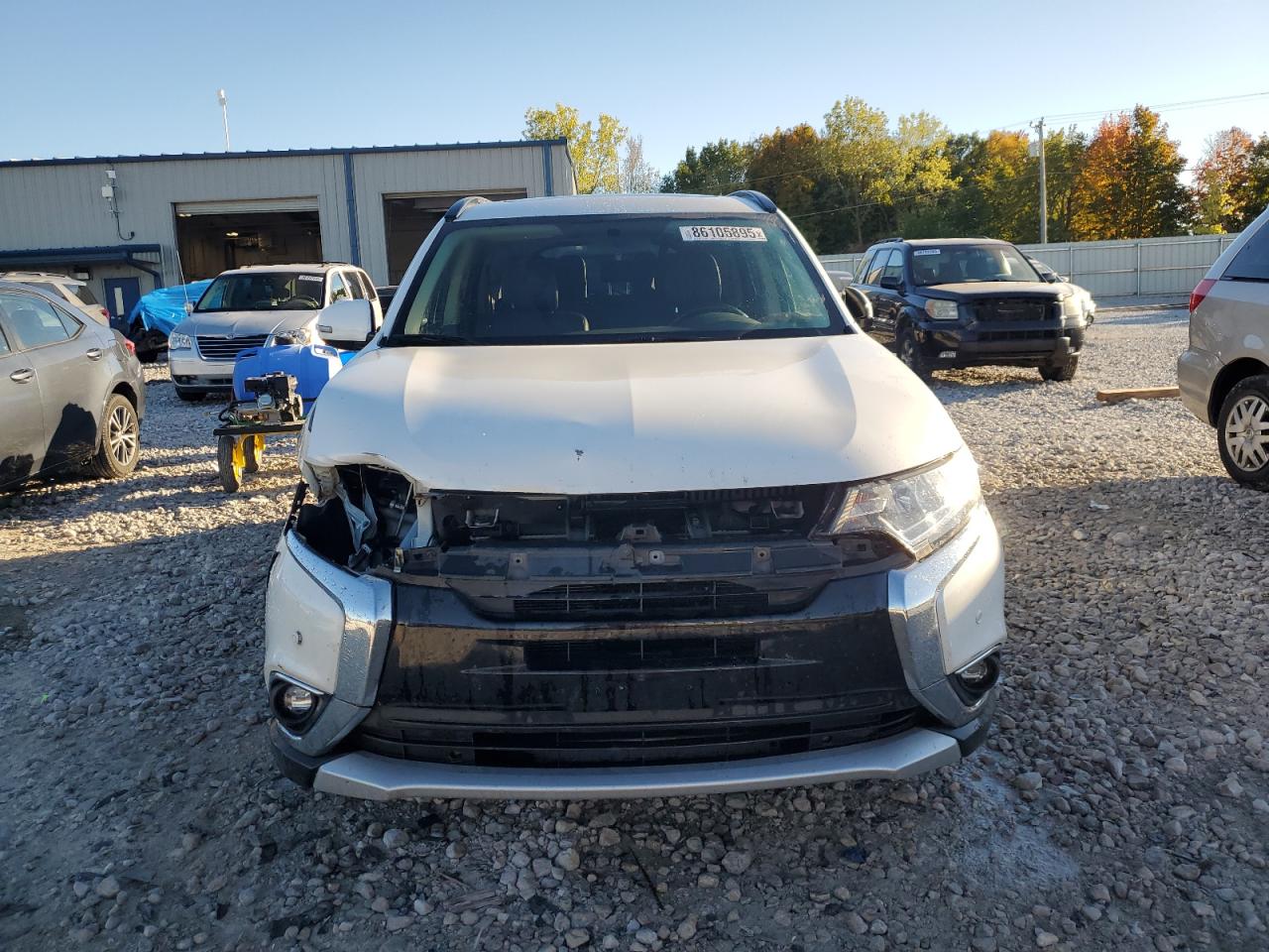 MITSUBISHI OUTLANDER SE