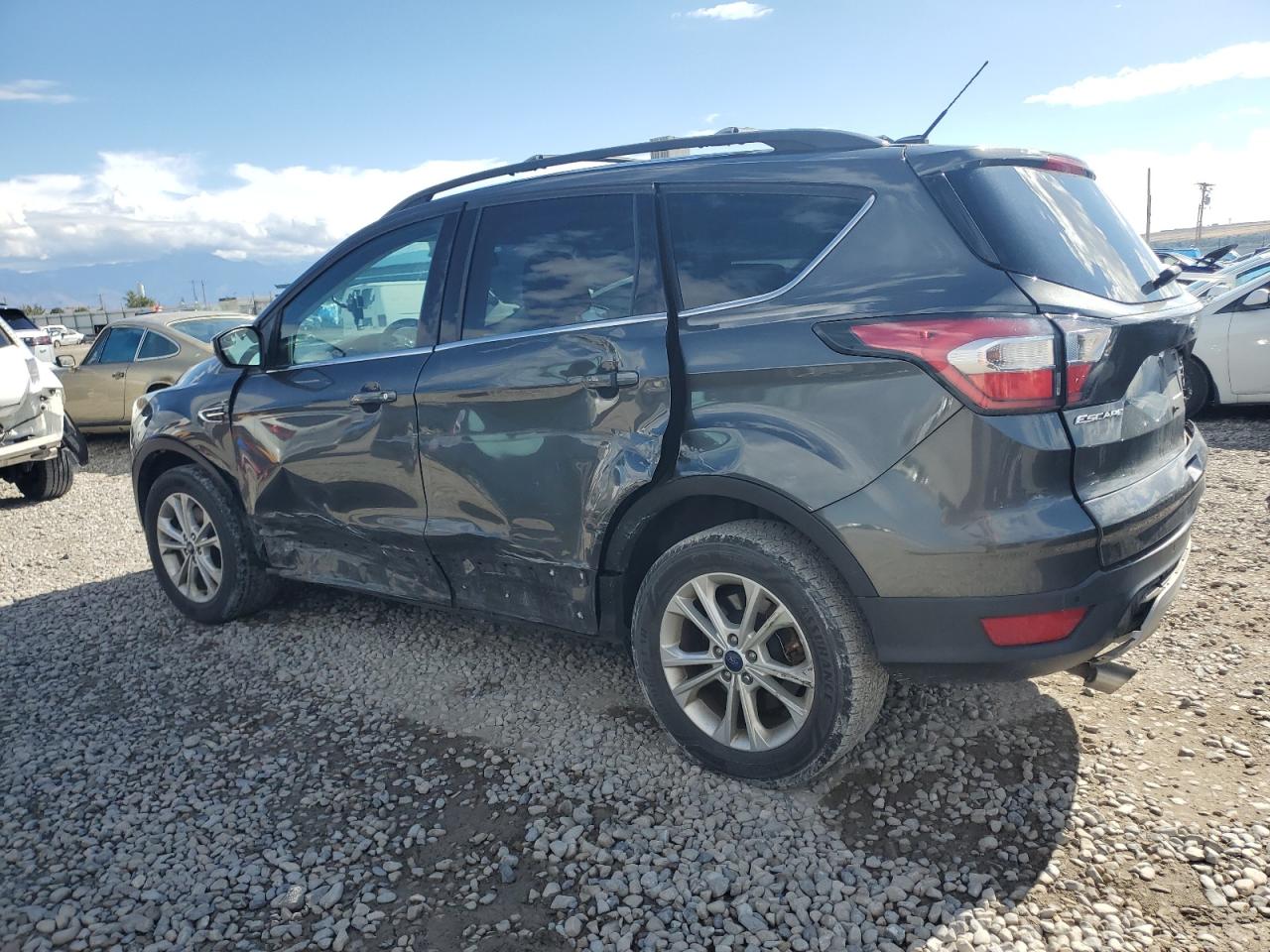 FORD ESCAPE SE