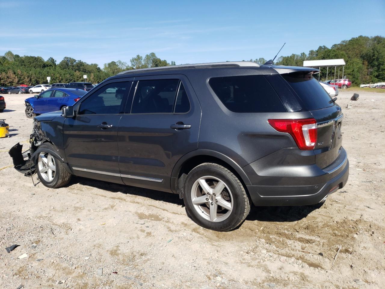 FORD EXPLORER XLT