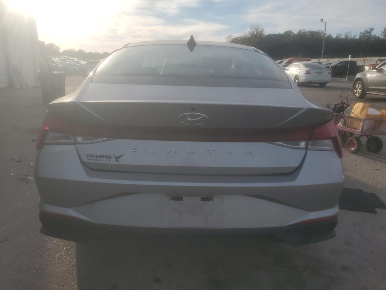 HYUNDAI ELANTRA SEL