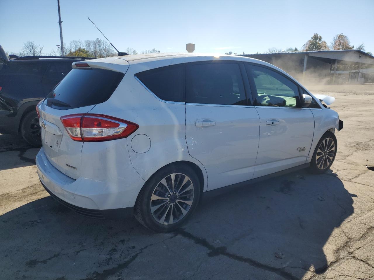 FORD C-MAX TITANIUM
