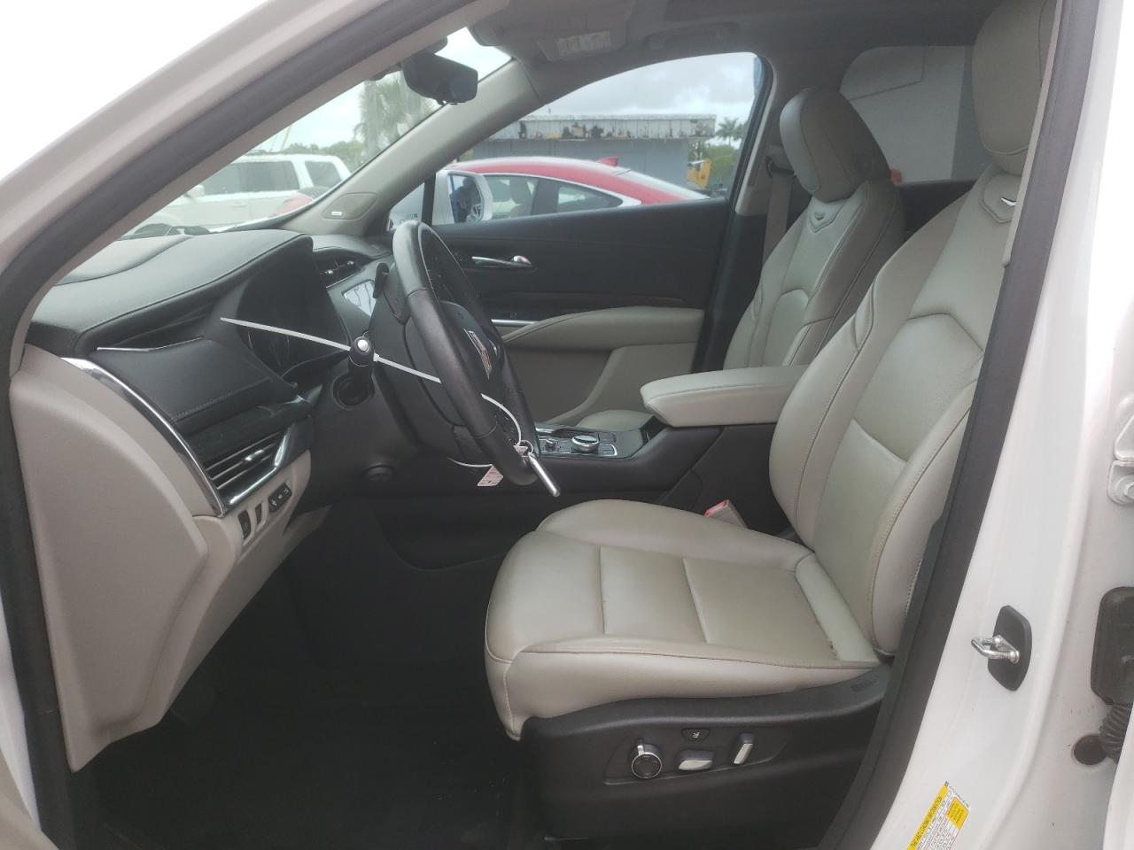 CADILLAC XT4 PREMIUM LUXURY