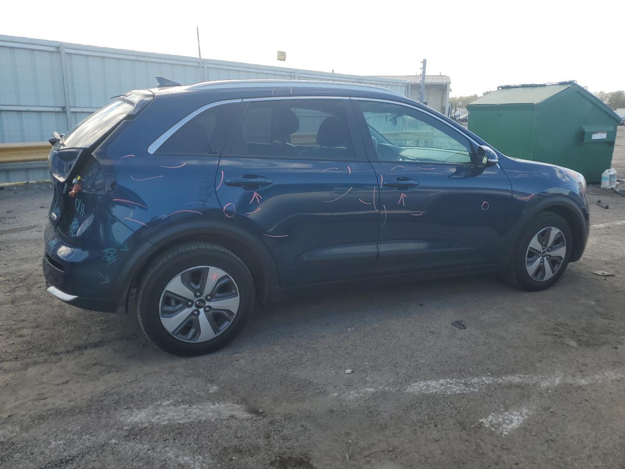 KIA NIRO EX