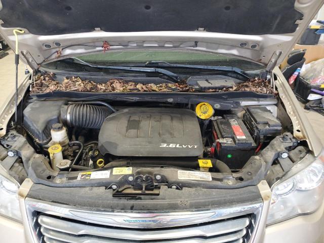 2015 CHRYSLER TOWN & COU 2C4RC1BG8FR694272