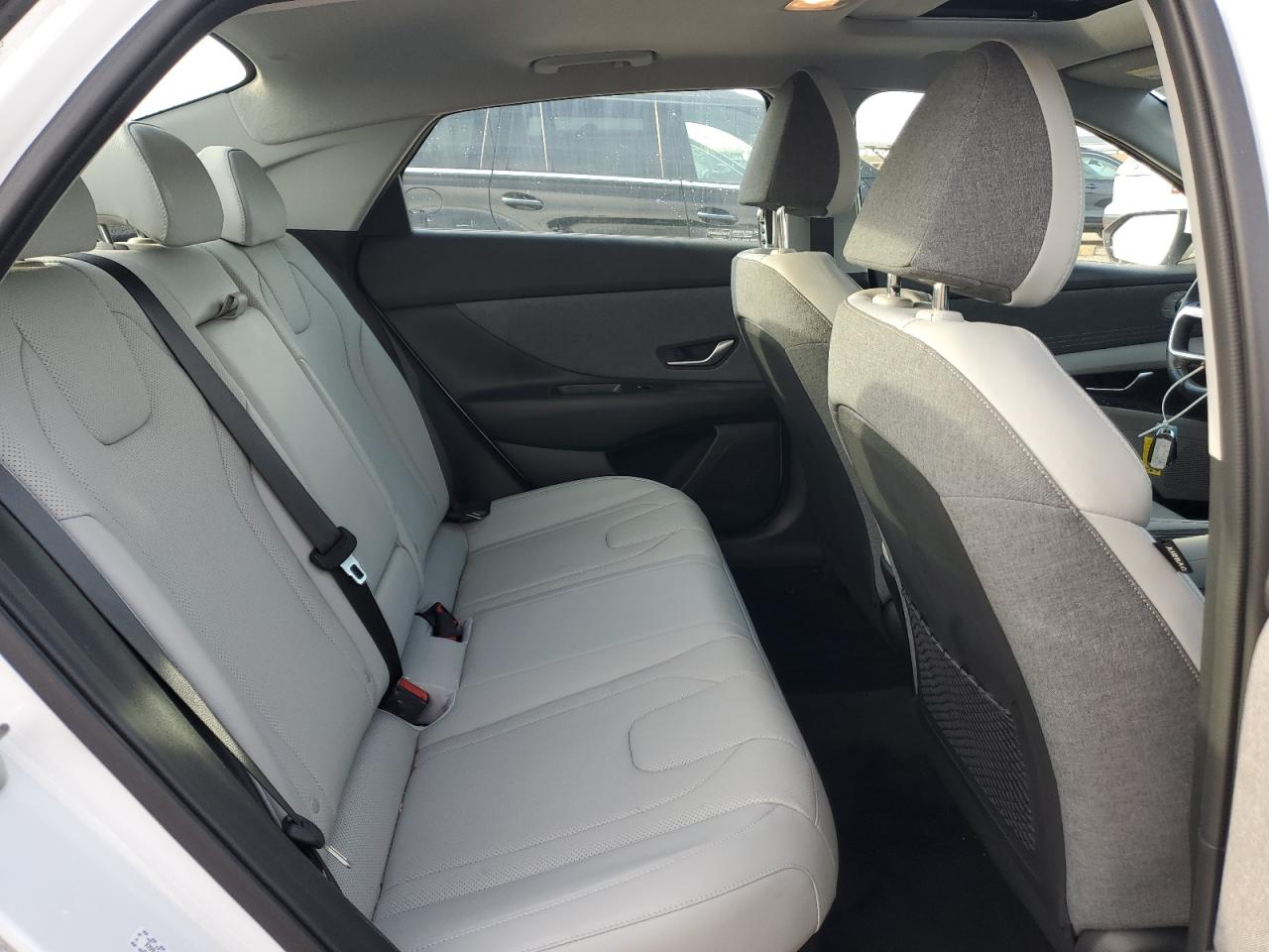 HYUNDAI ELANTRA LIMITED