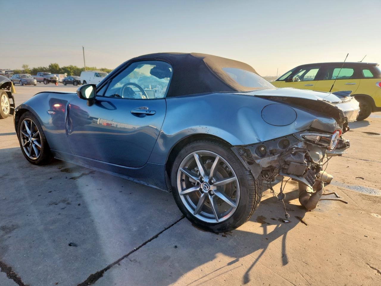 MAZDA MX-5 GRAND TOURING