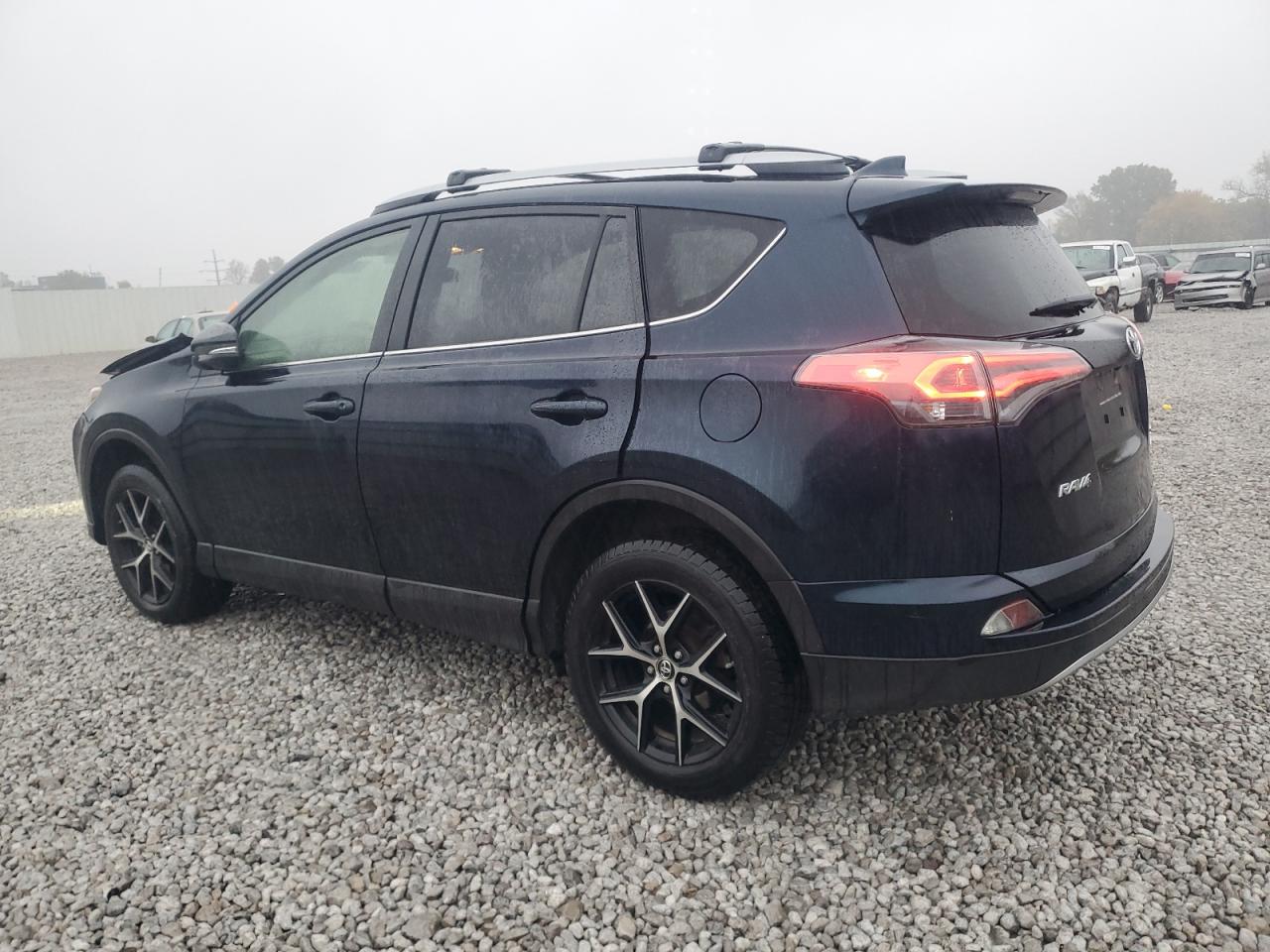TOYOTA RAV4 SE