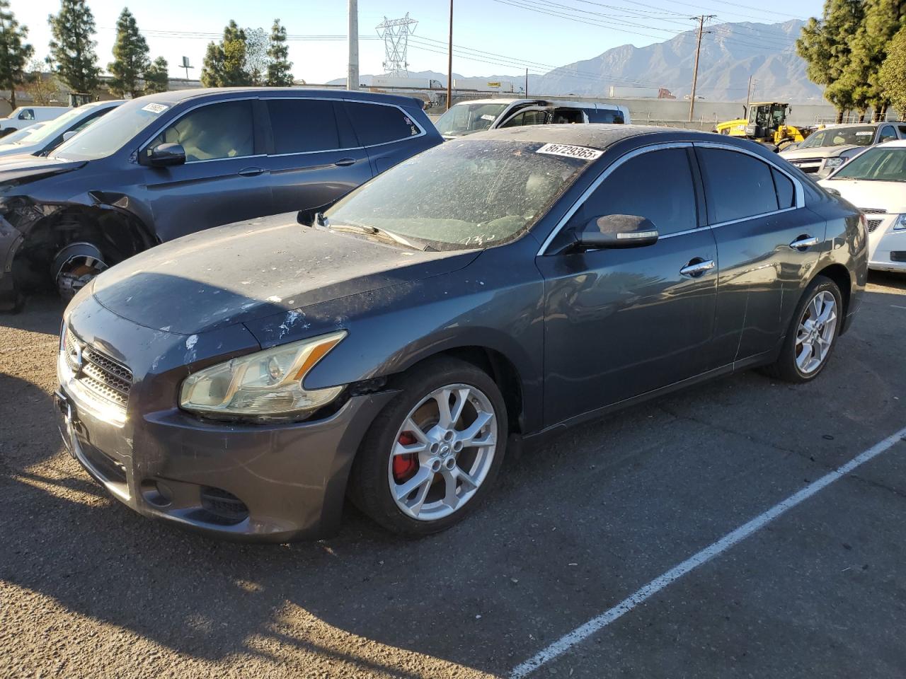 NISSAN MAXIMA S