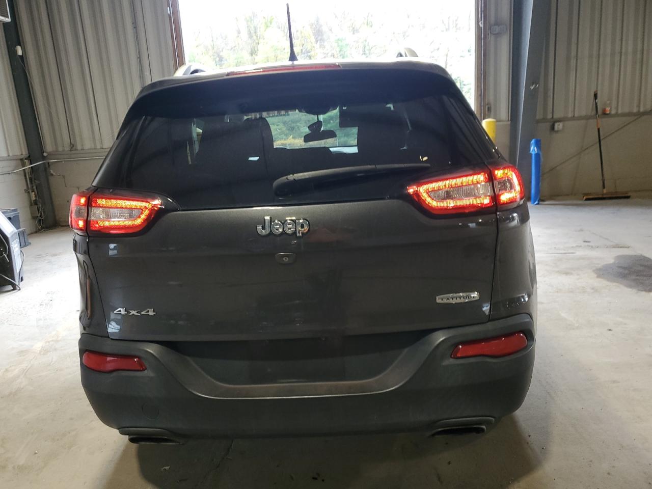 JEEP GRAND CHEROKEE LATITUDE