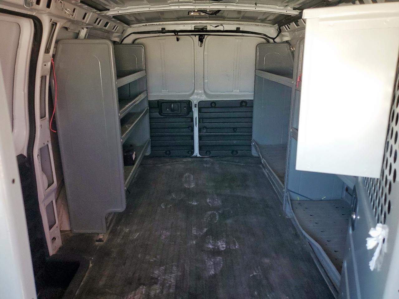 CHEVROLET EXPRESS G2500