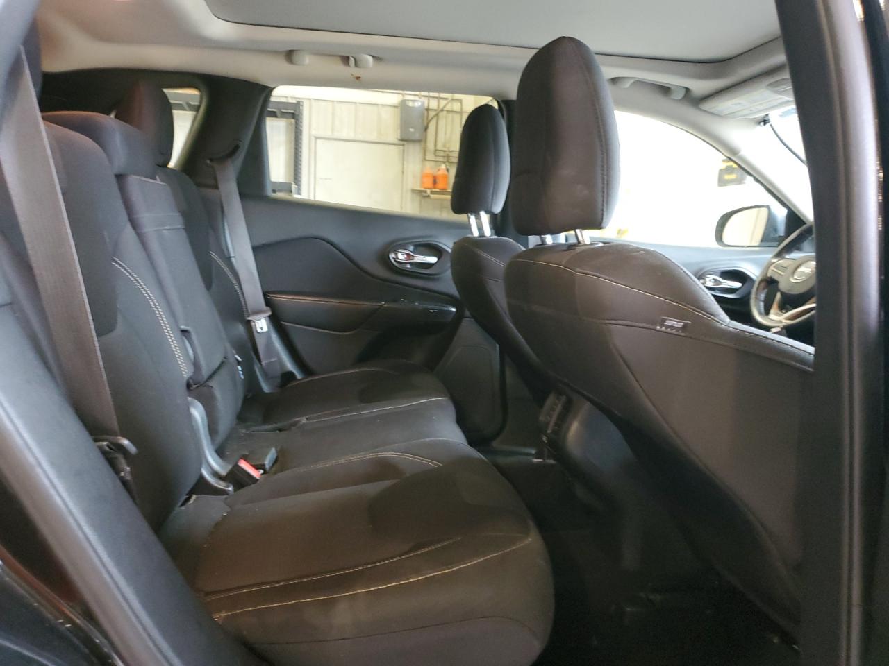 JEEP GRAND CHEROKEE LATITUDE