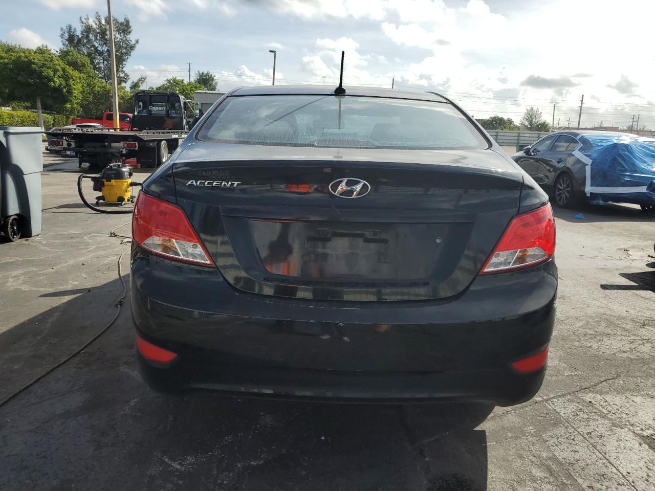 HYUNDAI ACCENT SE