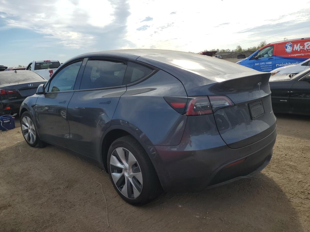 TESLA MODEL Y