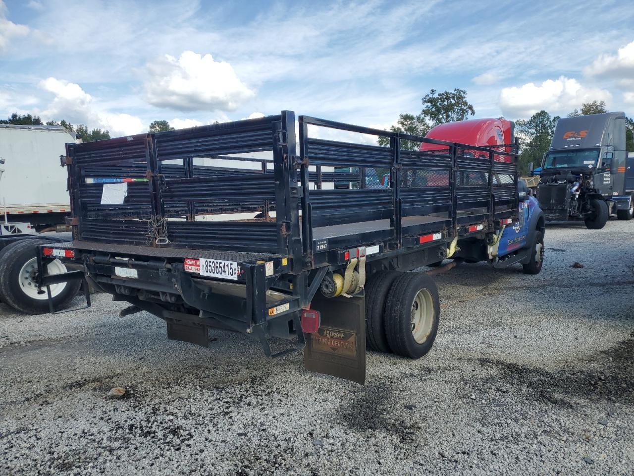 FORD F-550 SUPER DUTY