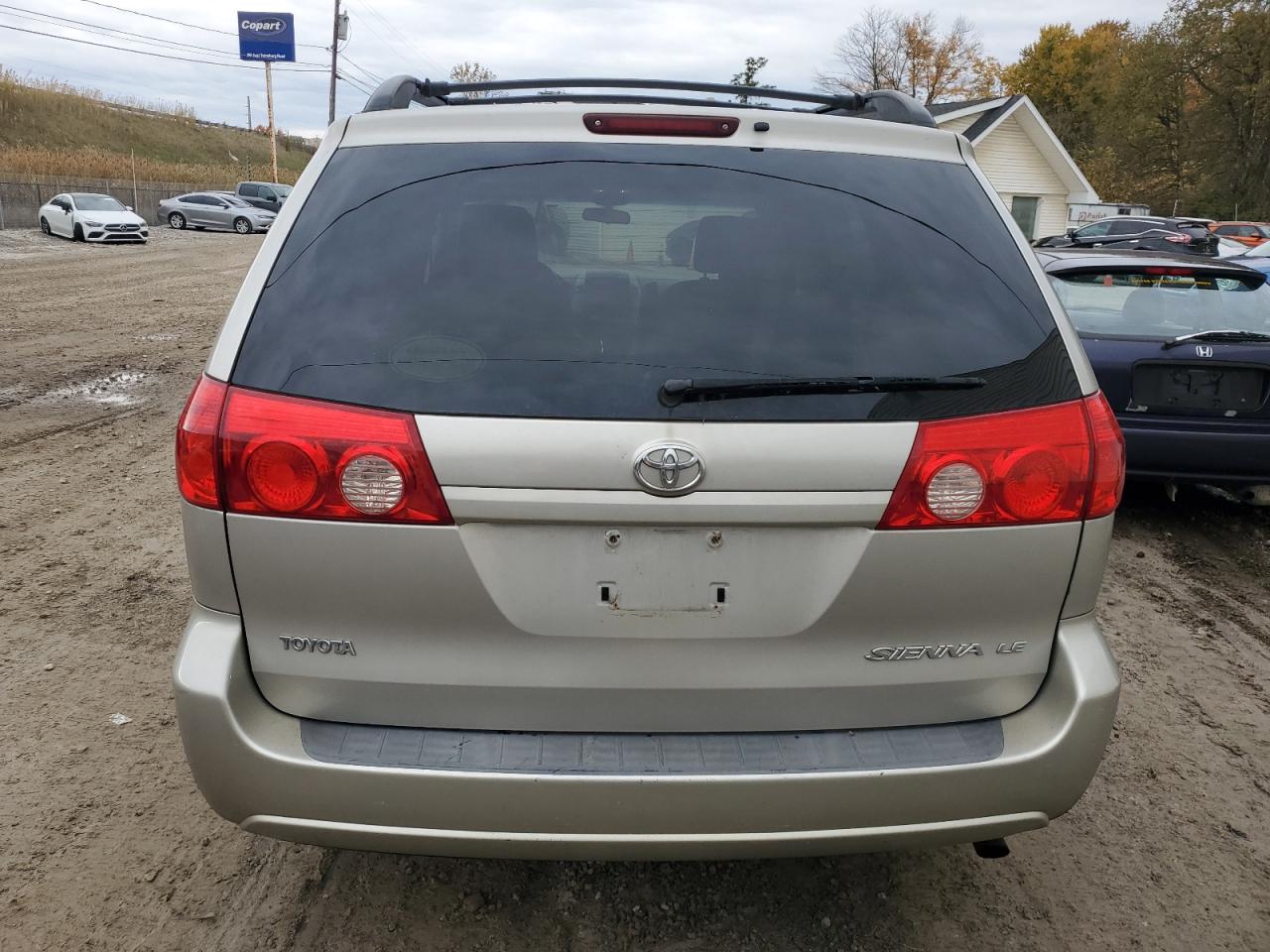 Lot #3279561248 2009 TOYOTA SIENNA CE
