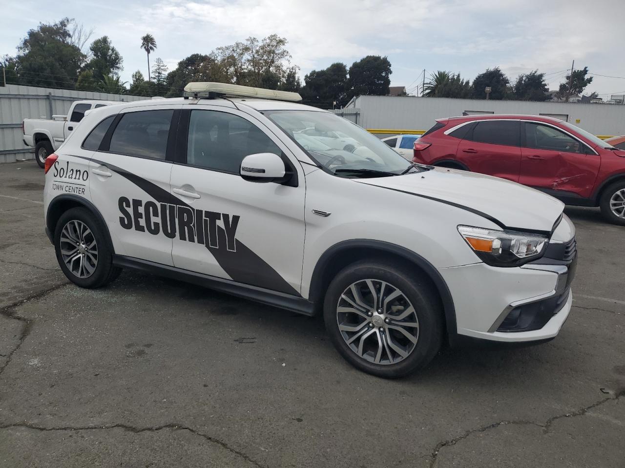 MITSUBISHI OUTLANDER ES