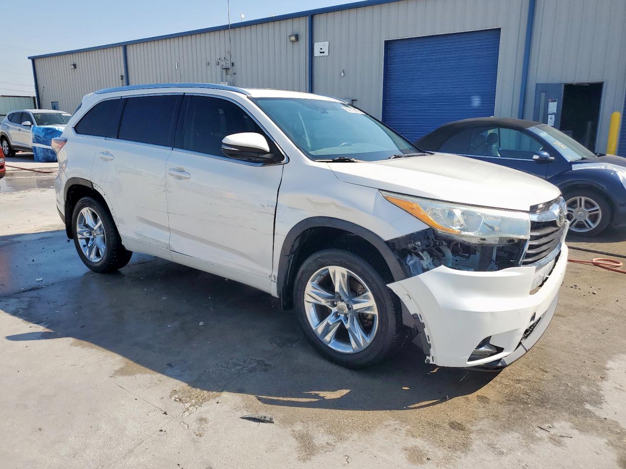 TOYOTA HIGHLANDER LIMITED