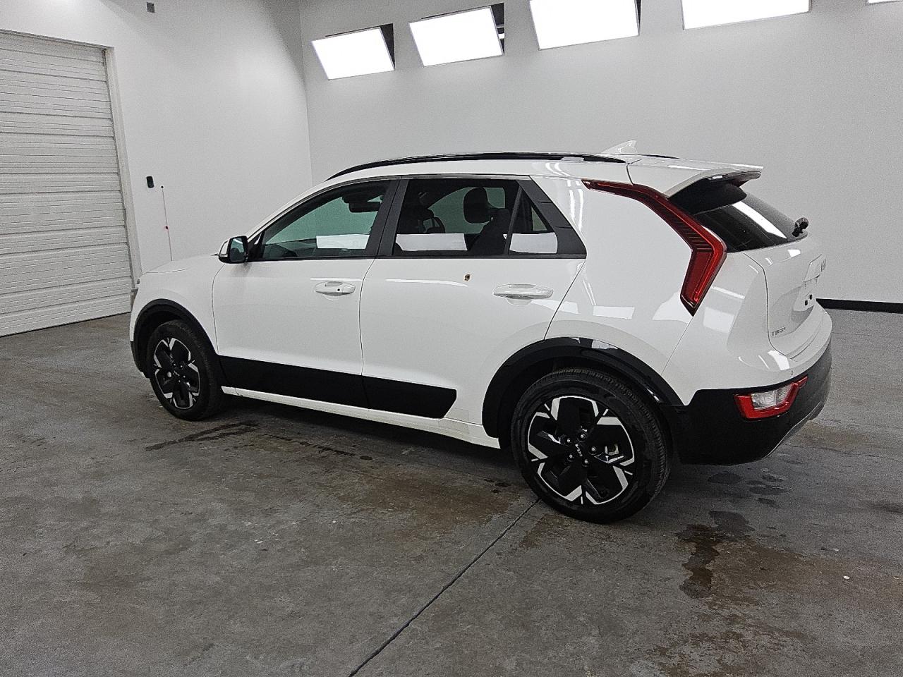 Lot #3301831372 2024 KIA NIRO WIND