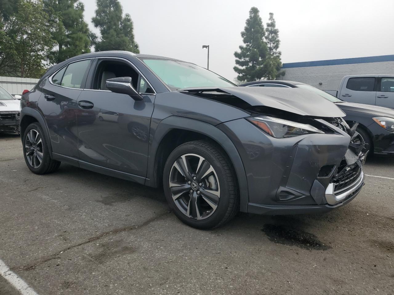 LEXUS UX 250H BASE