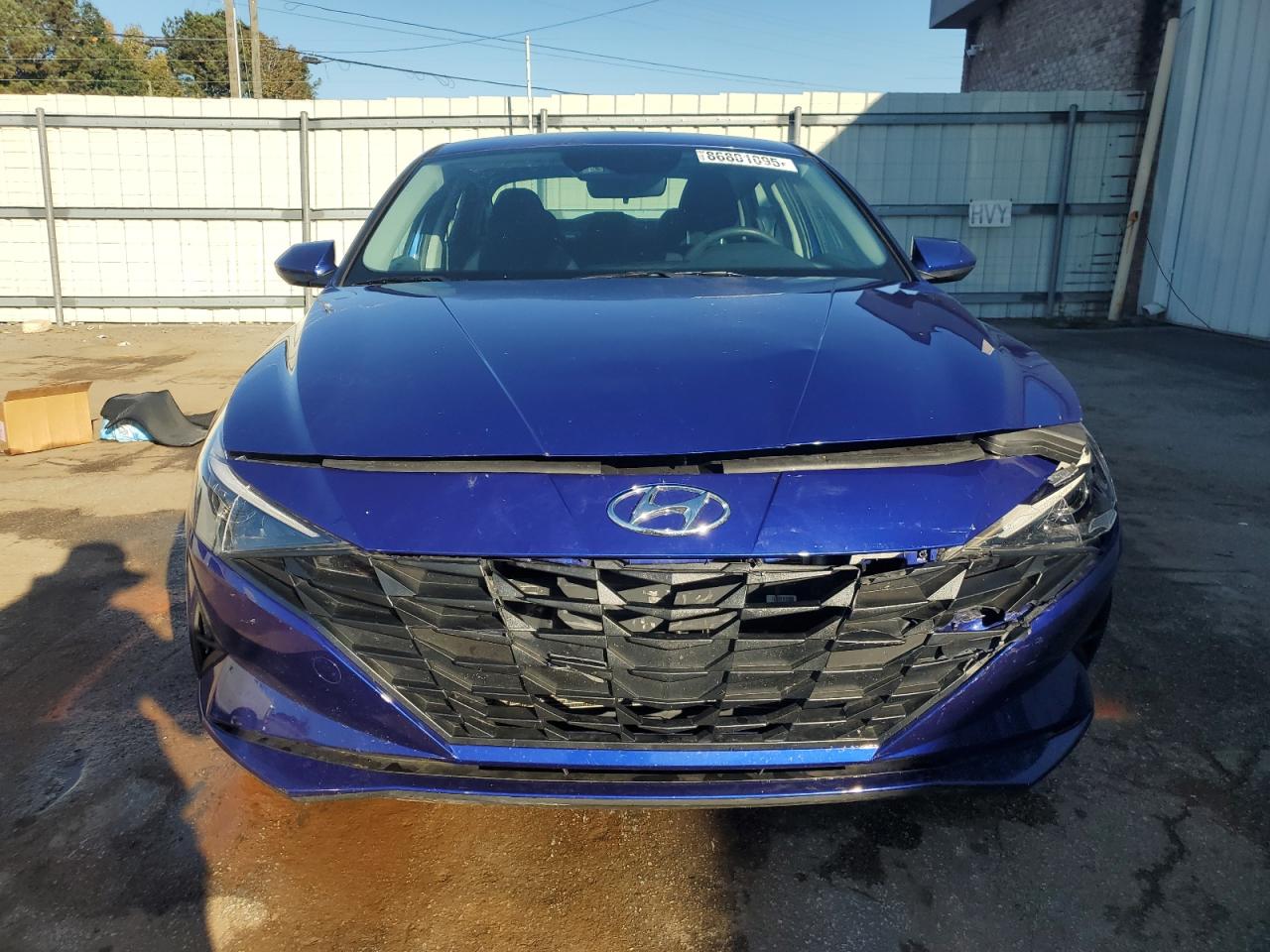 HYUNDAI ELANTRA BLUE
