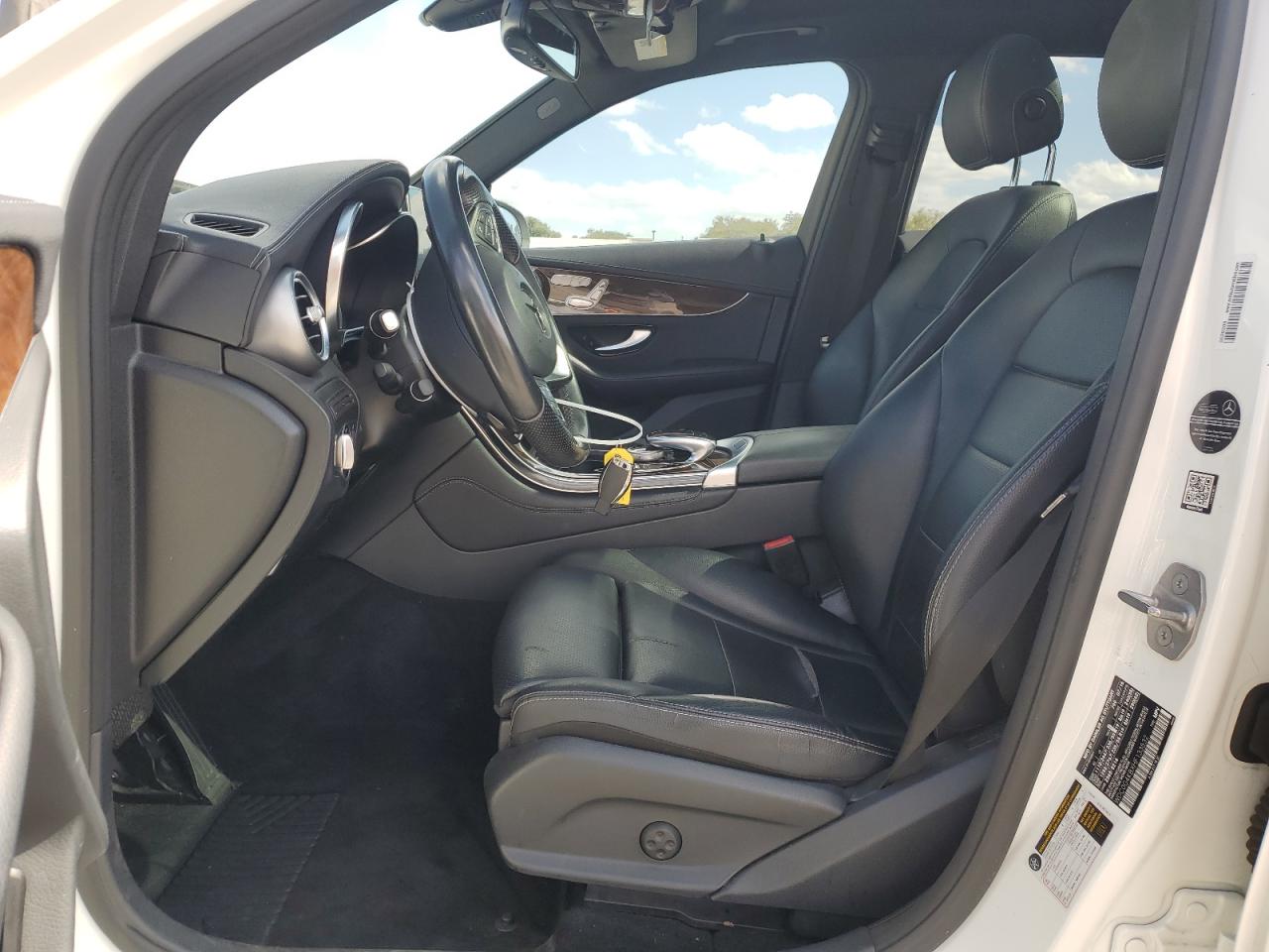 MERCEDES-BENZ GLC-CLASS 300 4MATIC