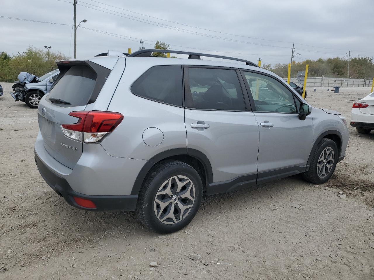SUBARU FORESTER PREMIUM