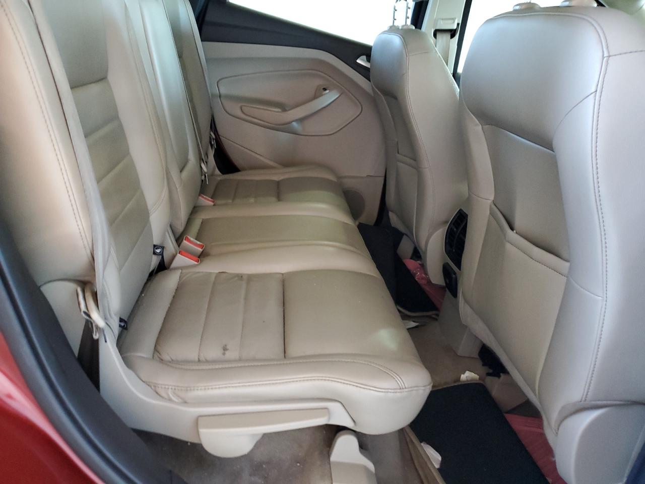 FORD ESCAPE TITANIUM