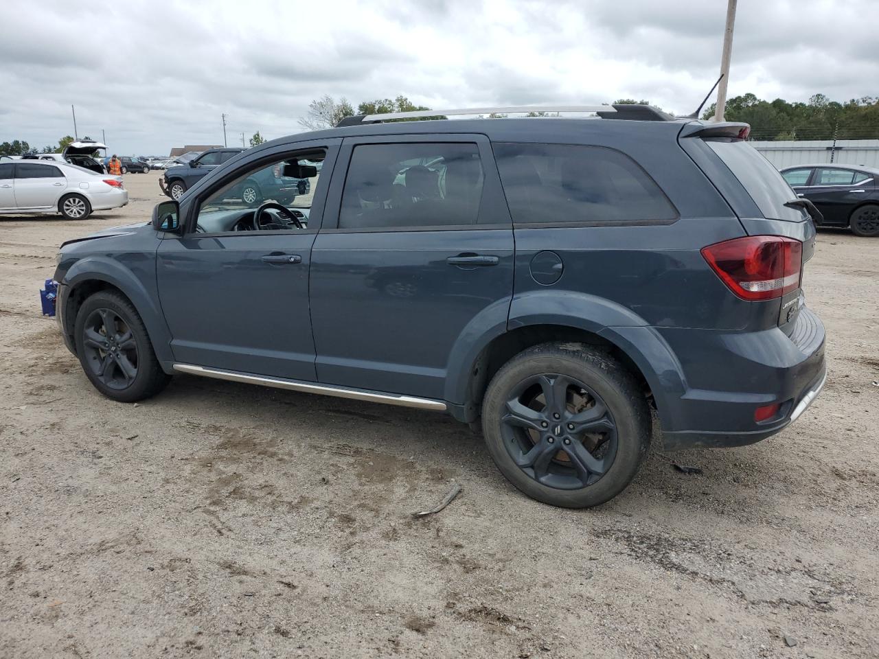 DODGE JOURNEY CROSSROAD