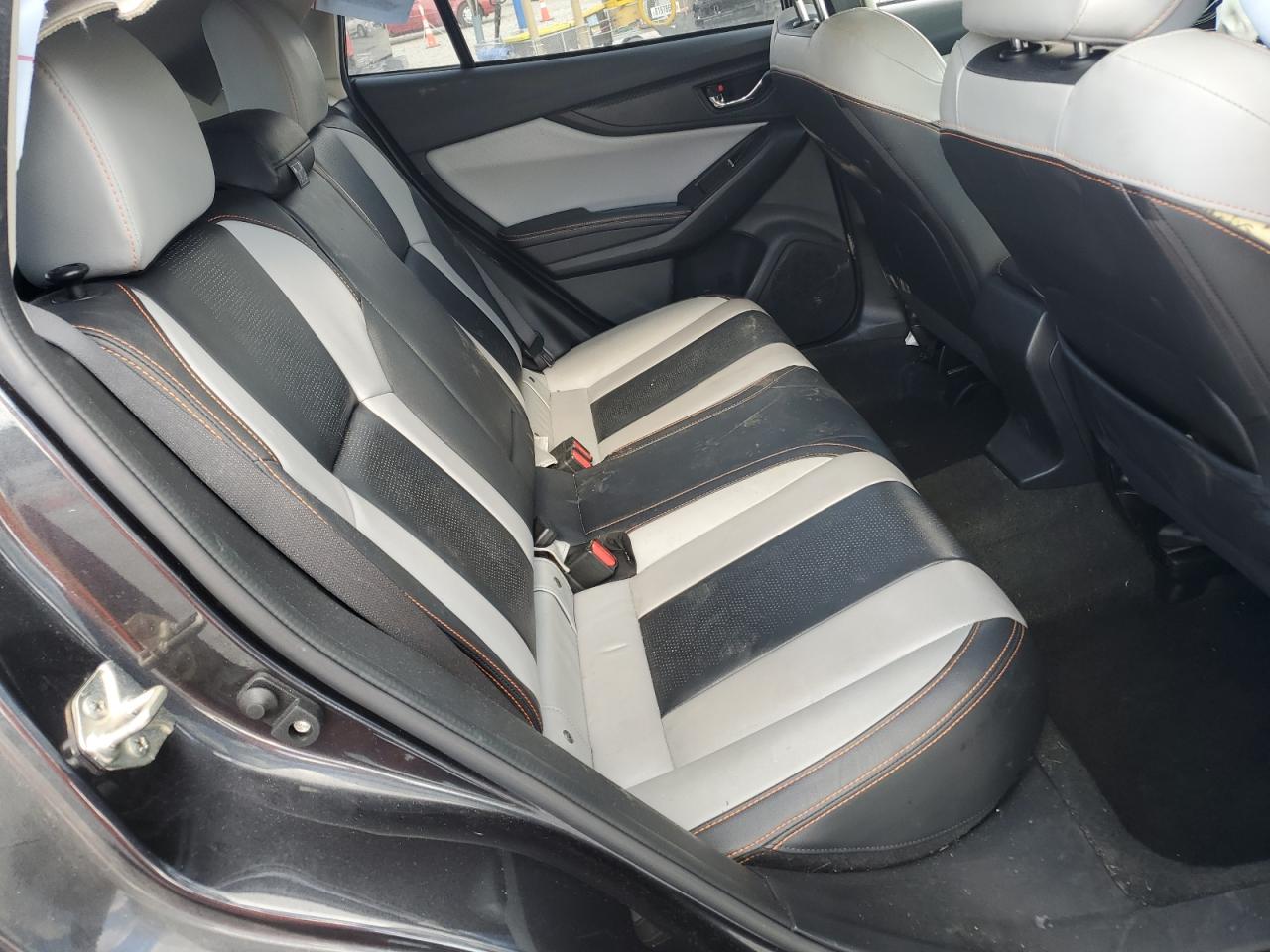 SUBARU CROSSTREK LIMITED