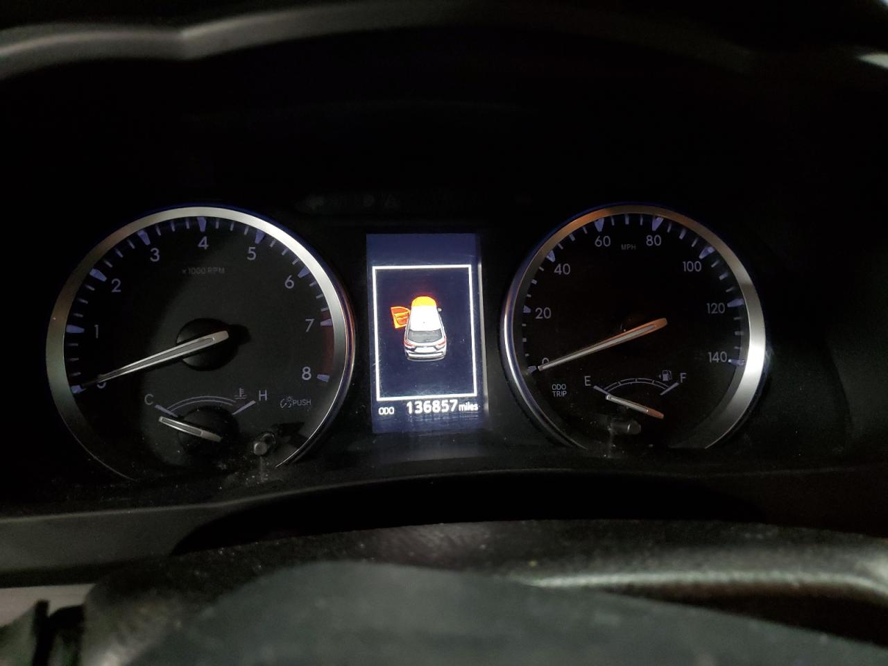 TOYOTA HIGHLANDER SE