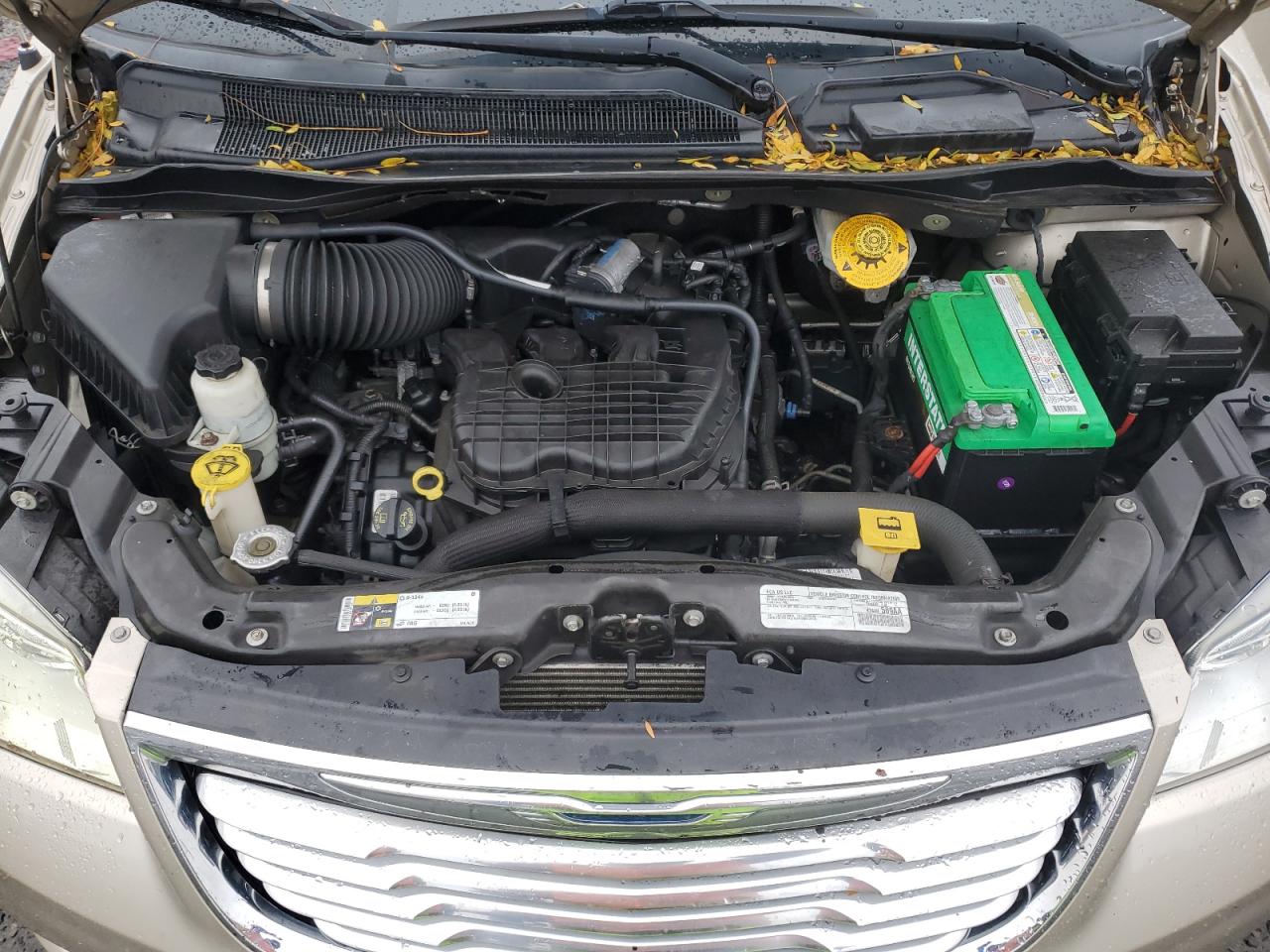 CHRYSLER TOWN & COUNTRY TOURING