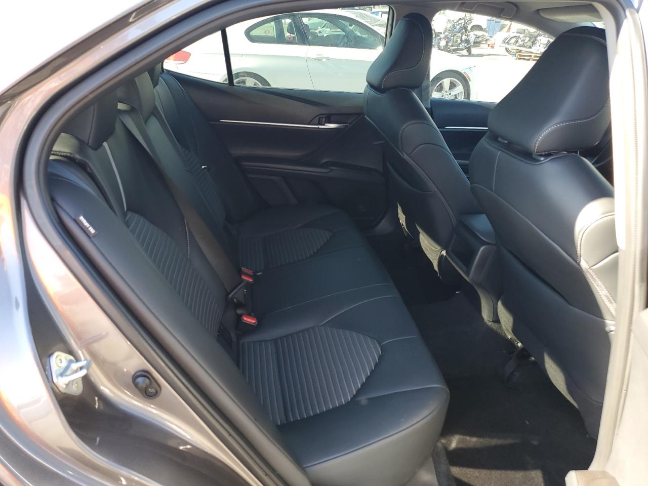 TOYOTA CAMRY SE NIGHT SHADE