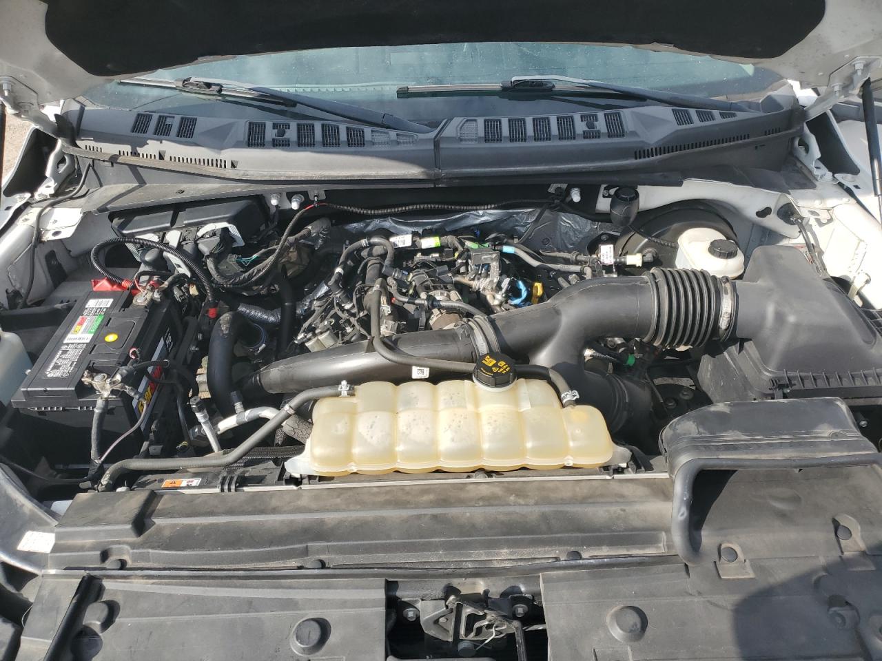 FORD F-150 SUPER CAB